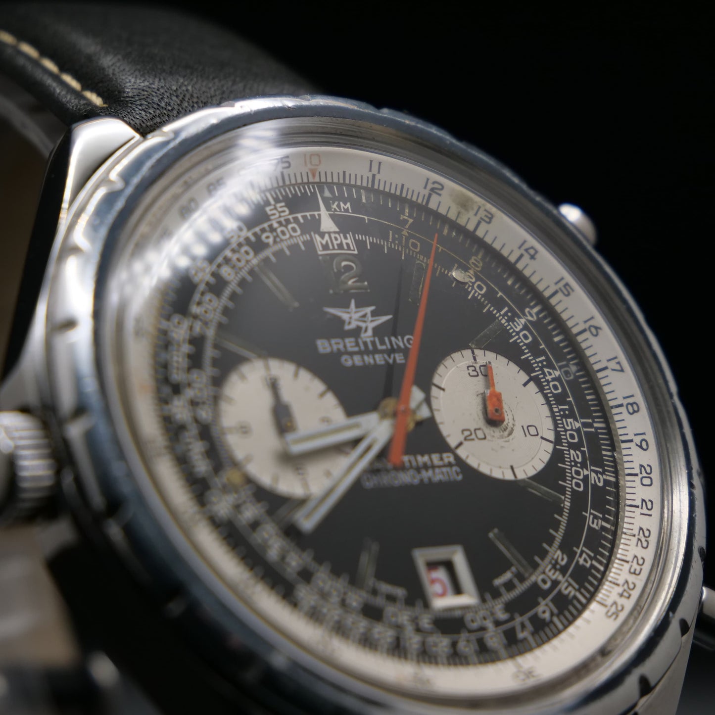 Breitling Navitimer Pizza