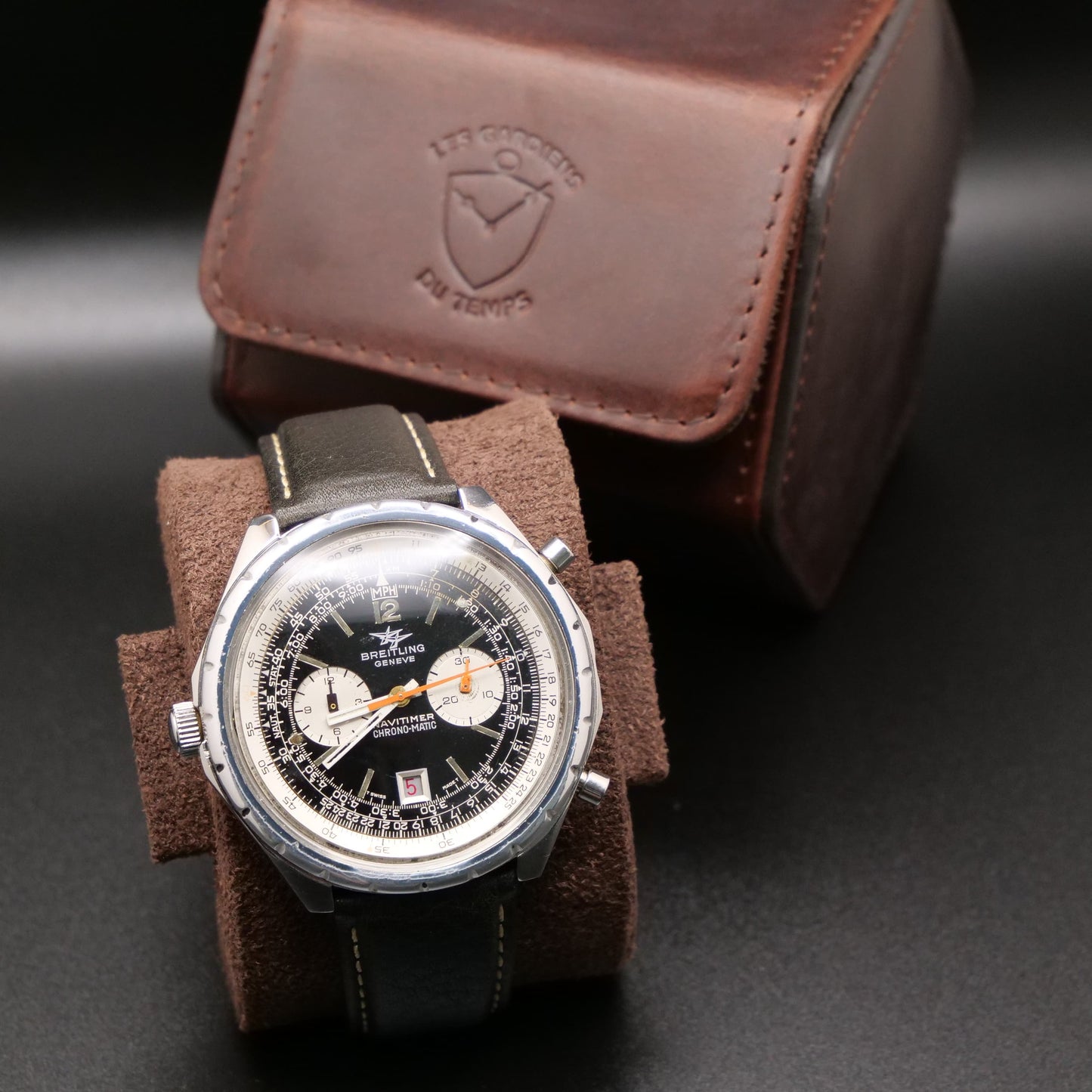 Breitling Navitimer Pizza