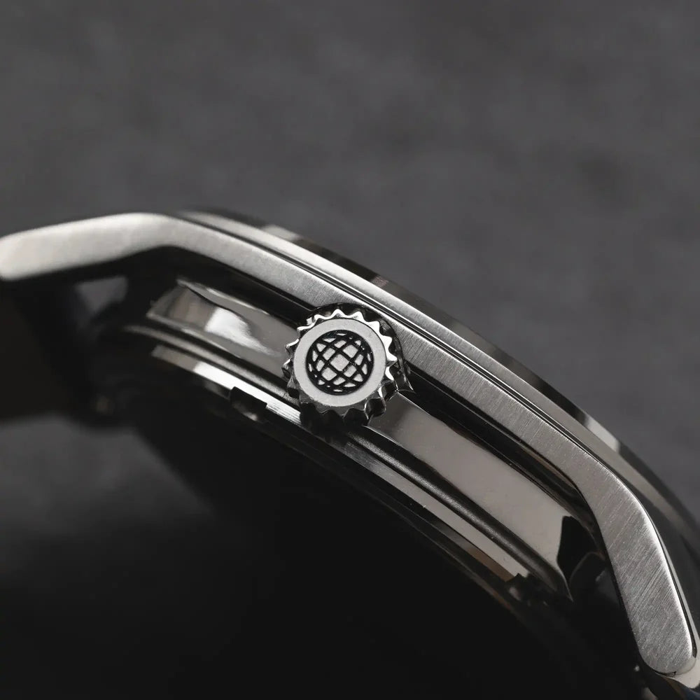 Vitruve GMT Green - leather strap