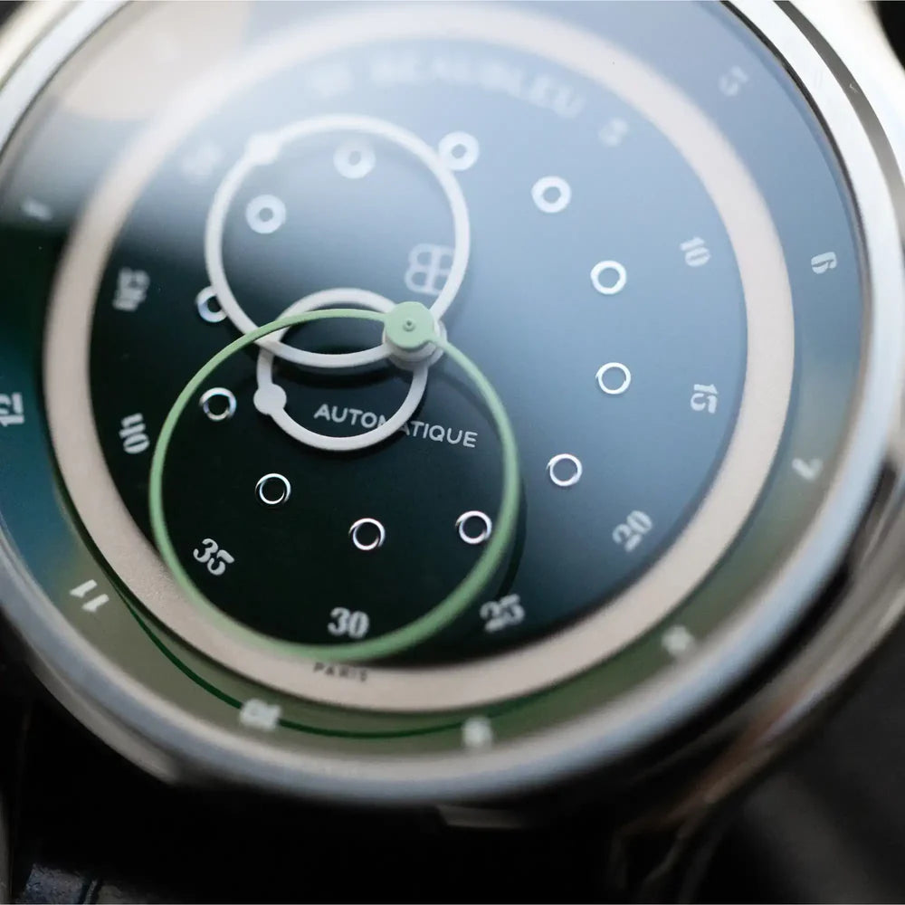 Vitruve GMT Green - leather strap