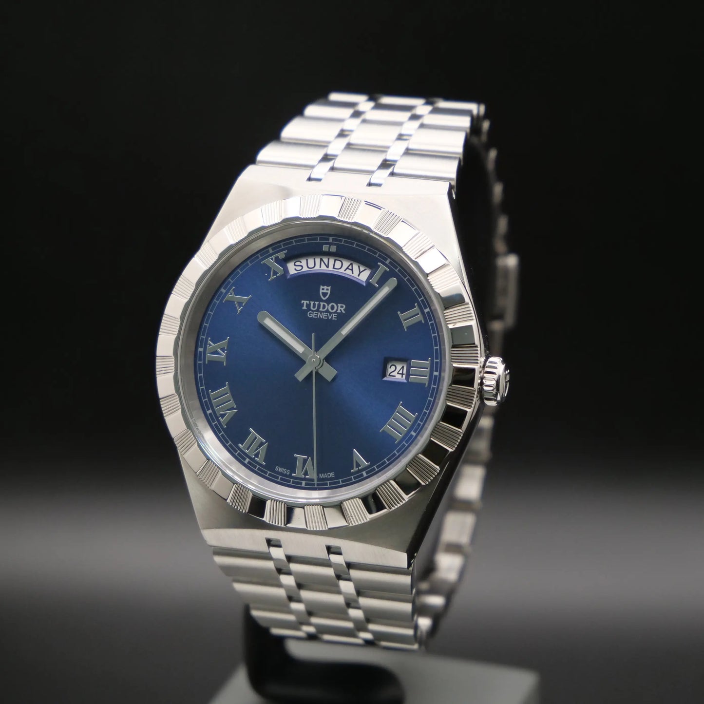Tudor royal 41mm