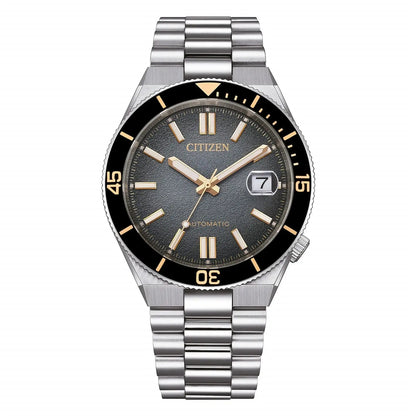 Vitruve GMT Green - leather strap